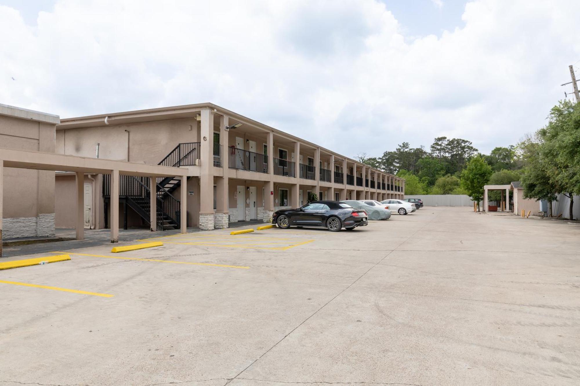 Travel Inn & Suites Humble Exterior foto